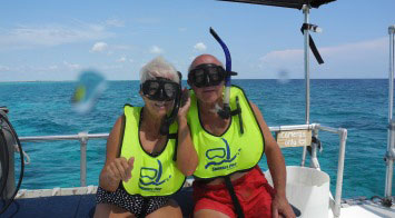 snorkeling in bahamas